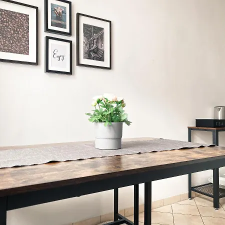 Gemuetliche Fusslaeufig Am Markkleeberger Apartament