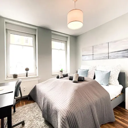 Gemuetliche Fusslaeufig Am Markkleeberger * מרקליברג