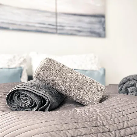 Gemuetliche Fusslaeufig Am Markkleeberger