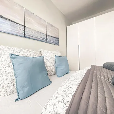 Gemuetliche Fusslaeufig Am Markkleeberger