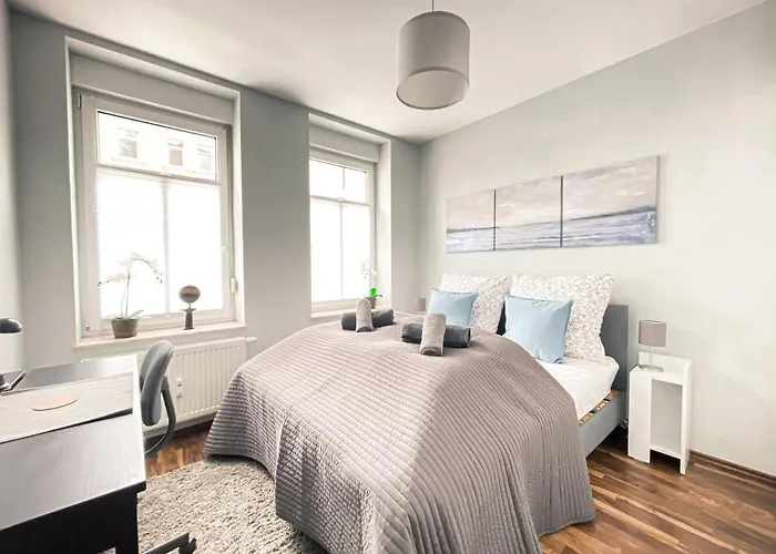 Gemuetliche Fusslaeufig Am Markkleeberger Markkleeberg