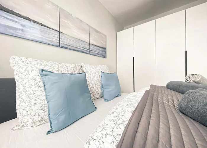 Gemuetliche Fusslaeufig Am Markkleeberger