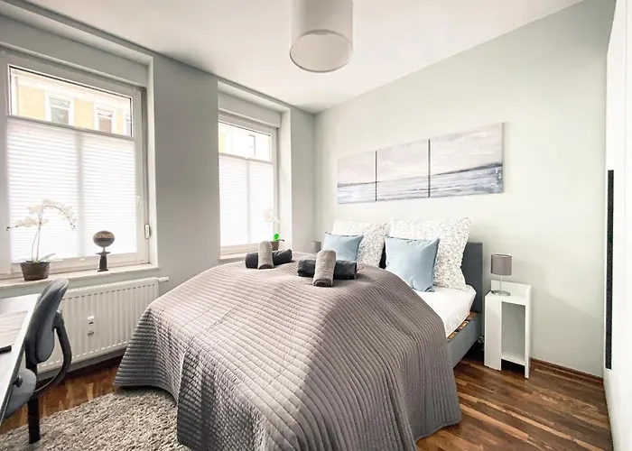 Gemuetliche Fusslaeufig Am Markkleeberger Markkleeberg